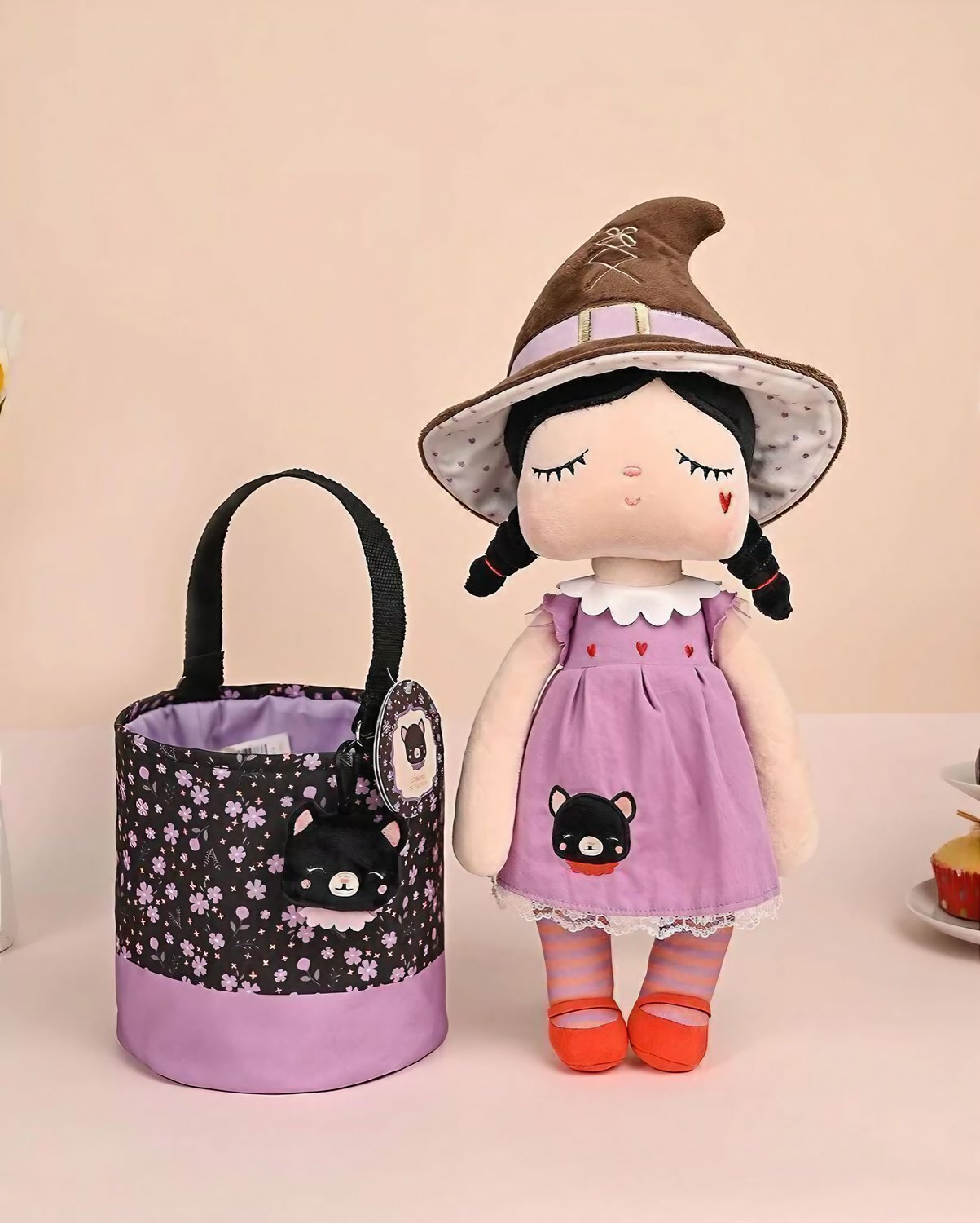 Boneca Metoo Angela Vivi 33cm Boneca Metoo Angela Vivi 33cm