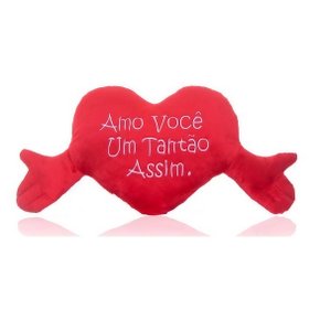Almofada de Pelúcia Coração Com Mãos Brumar